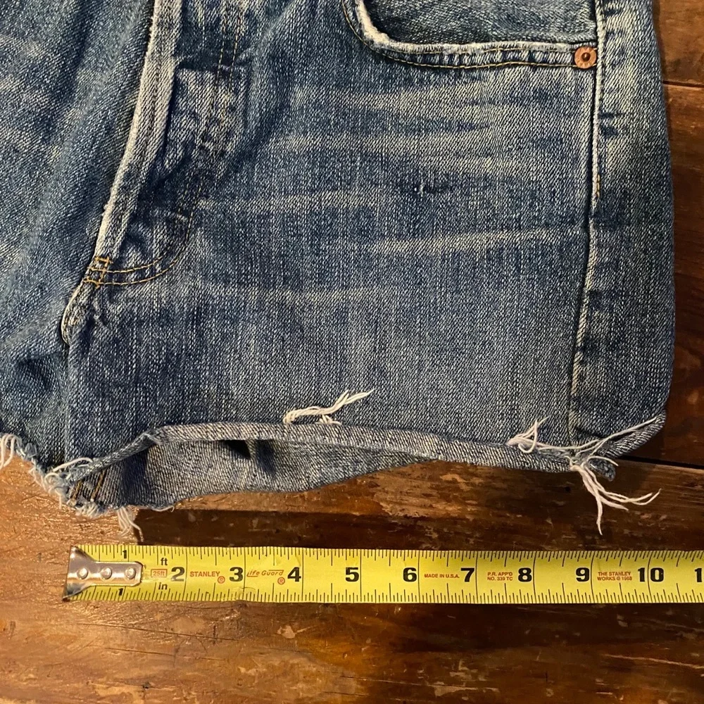 BOY FIT jean shorts by GAP.... just like NEW!